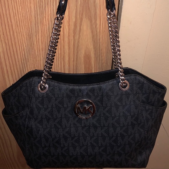 Michael Kors Purse - Picture 1 of 6